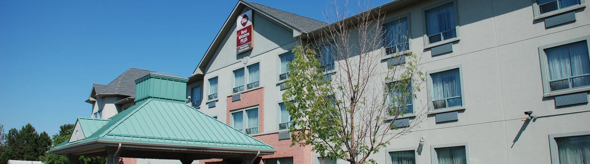 Hotel shuttle to Pearson International Airport
